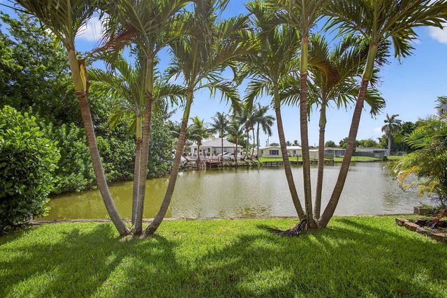 1052 W Shore Drive, West Palm Beach, FL 33406