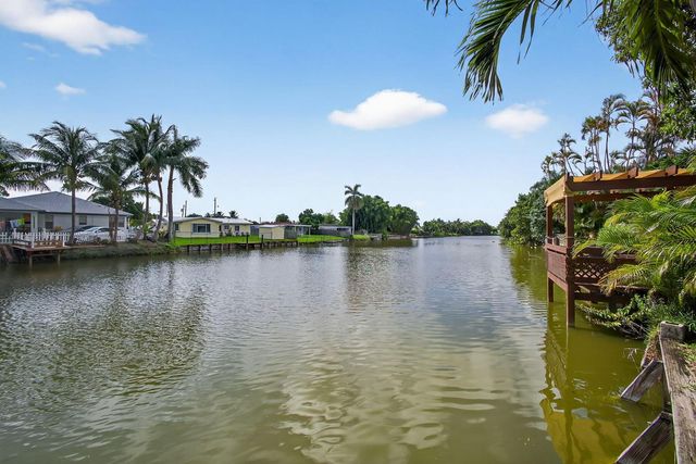 1052 W Shore Drive, West Palm Beach, FL 33406
