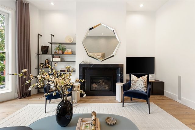 7 Marlborough Street 1, Boston, MA 02116