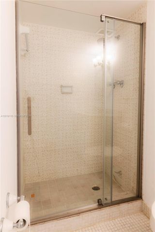 2851 NE 183rd St 504E, Aventura, FL 33160