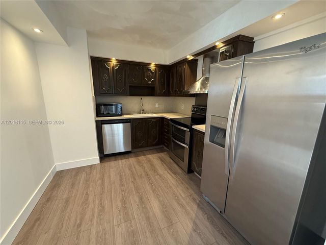 2851 NE 183rd St 504E, Aventura, FL 33160
