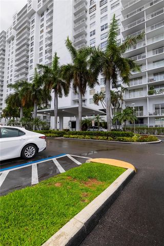2851 NE 183rd St 504E, Aventura, FL 33160