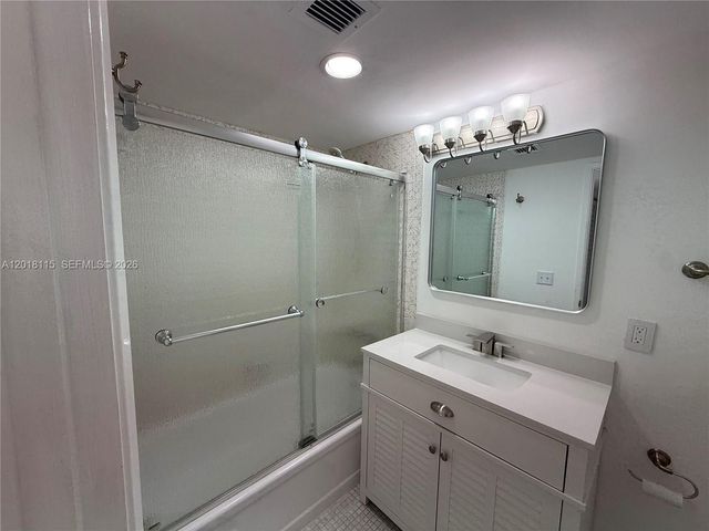2851 NE 183rd St 504E, Aventura, FL 33160