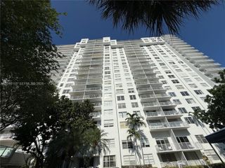 2851 NE 183rd St 504E, Aventura, FL 33160