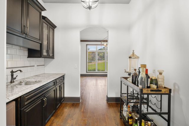 2713 Deer Haven Ct, Franklin, TN 37067