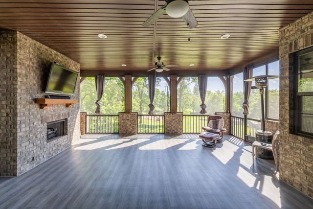 2713 Deer Haven Ct, Franklin, TN 37067