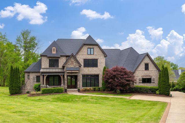 2713 Deer Haven Ct, Franklin, TN 37067