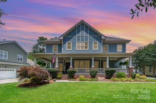 523 North Oak Drive, Huntersville, NC 28078