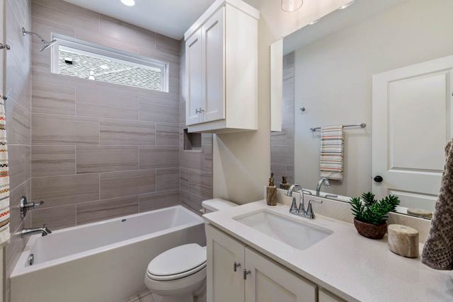 4103 Pennie Way, Bryan, TX 77802