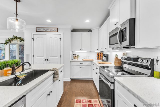 215 Midland Drive, Wetumpka, AL 36093