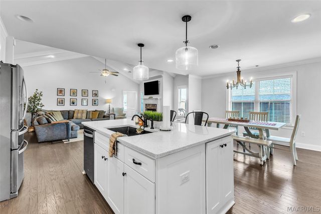 215 Midland Drive, Wetumpka, AL 36093