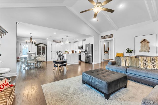 215 Midland Drive, Wetumpka, AL 36093