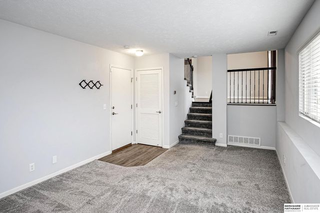 5311 S 195th Street, Omaha, NE 68135