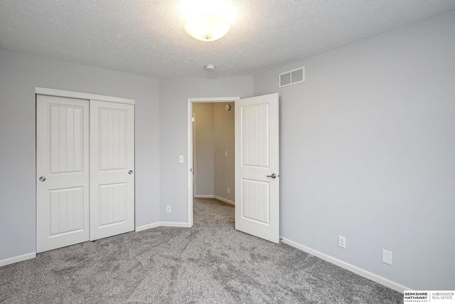 5311 S 195th Street, Omaha, NE 68135