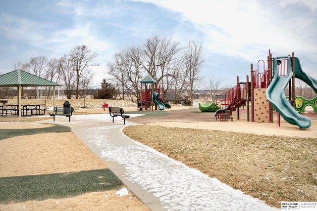 5311 S 195th Street, Omaha, NE 68135