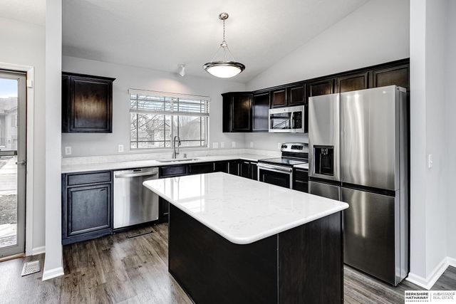 5311 S 195th Street, Omaha, NE 68135