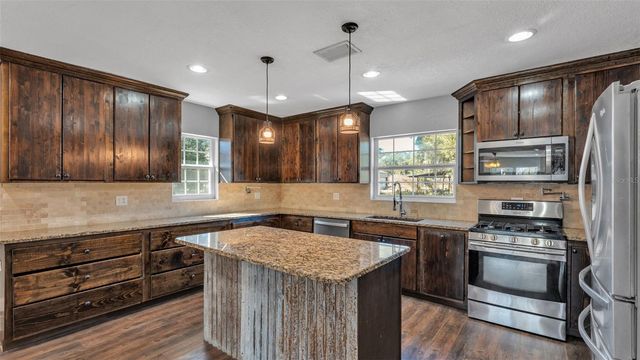 508 N SAINT CLOUD AVENUE, Valrico, FL 33594