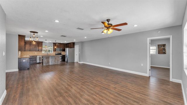 508 N SAINT CLOUD AVENUE, Valrico, FL 33594