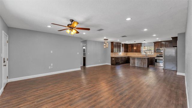 508 N SAINT CLOUD AVENUE, Valrico, FL 33594