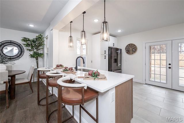 6815 Wise Avenue, St Louis, MO 63139