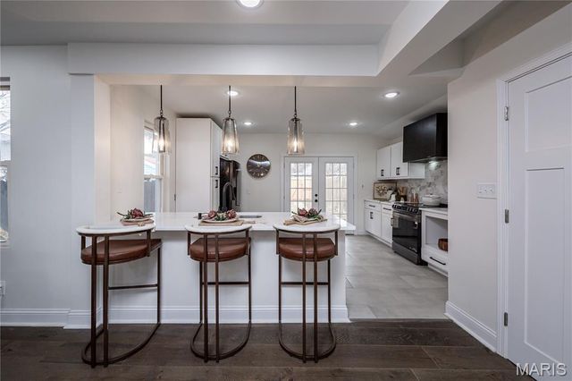 6815 Wise Avenue, St Louis, MO 63139