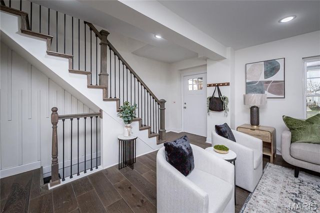 6815 Wise Avenue, St Louis, MO 63139