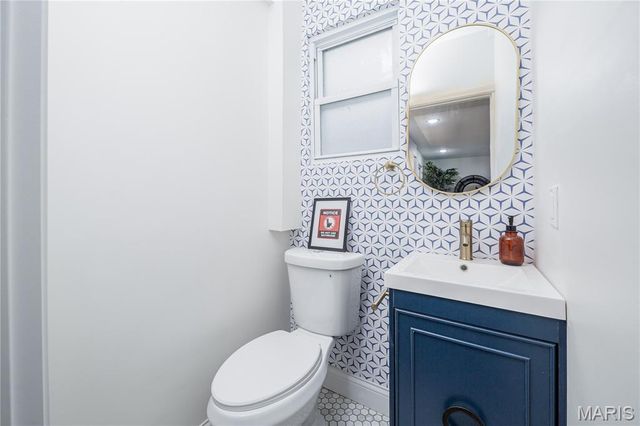 6815 Wise Avenue, St Louis, MO 63139