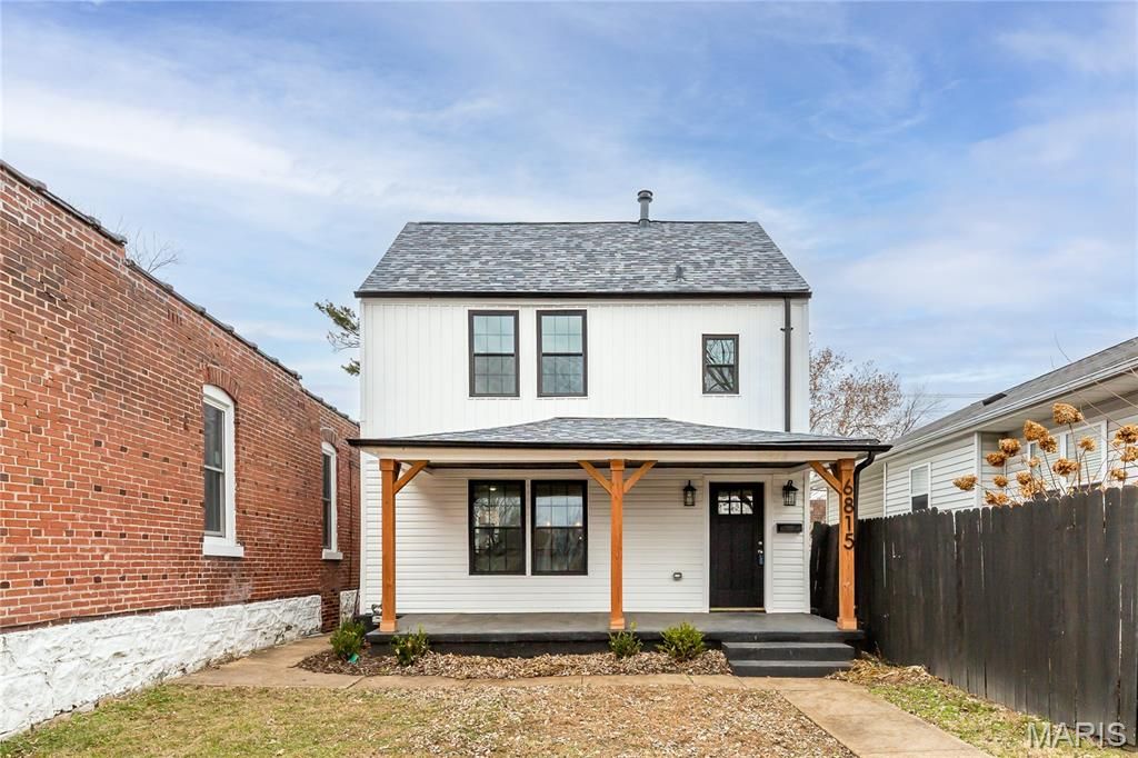 6815 Wise Avenue, St Louis, MO 63139