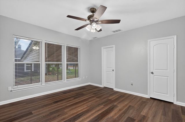 906 N Catherine Street, Terrell, TX 75160