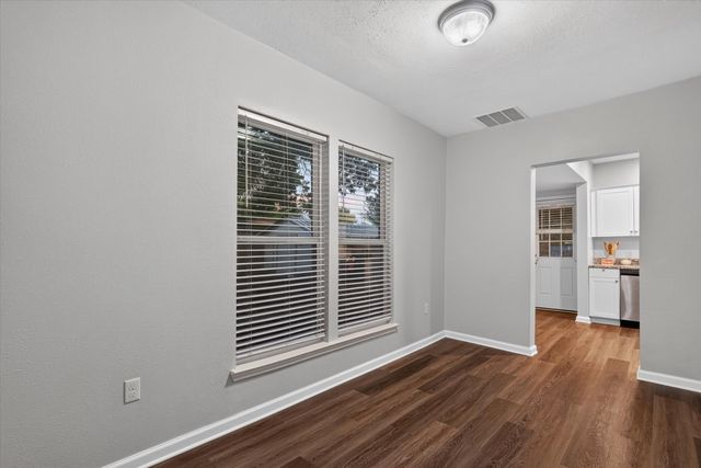 906 N Catherine Street, Terrell, TX 75160