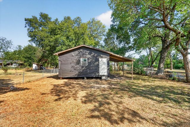906 N Catherine Street, Terrell, TX 75160