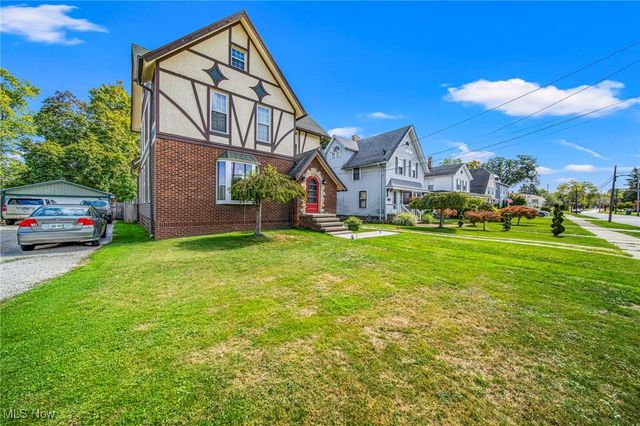 165 S Eagle Street, Geneva, OH 44041