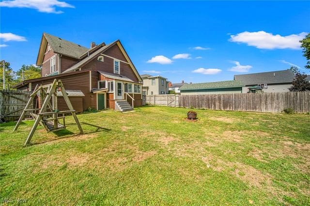 165 S Eagle Street, Geneva, OH 44041