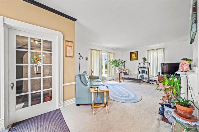 165 S Eagle Street, Geneva, OH 44041