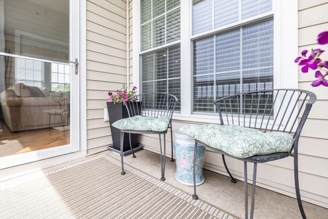 9 Morgan Dr 309, Natick, MA 01760