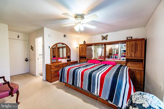 20 COTHERSTONE DR, Southampton, NJ 08088