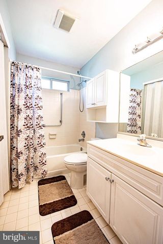 20 COTHERSTONE DR, Southampton, NJ 08088
