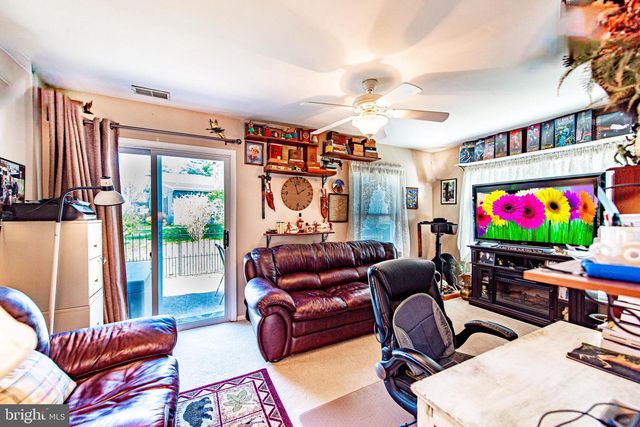 20 COTHERSTONE DR, Southampton, NJ 08088