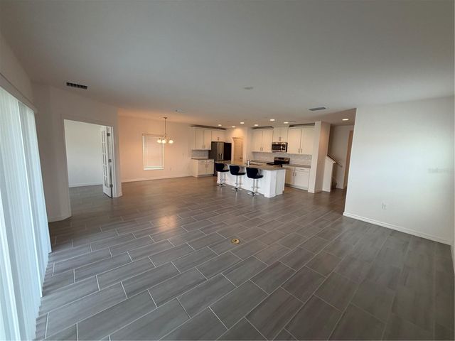 406 NORTH BOULEVARD E, Davenport, FL 33837