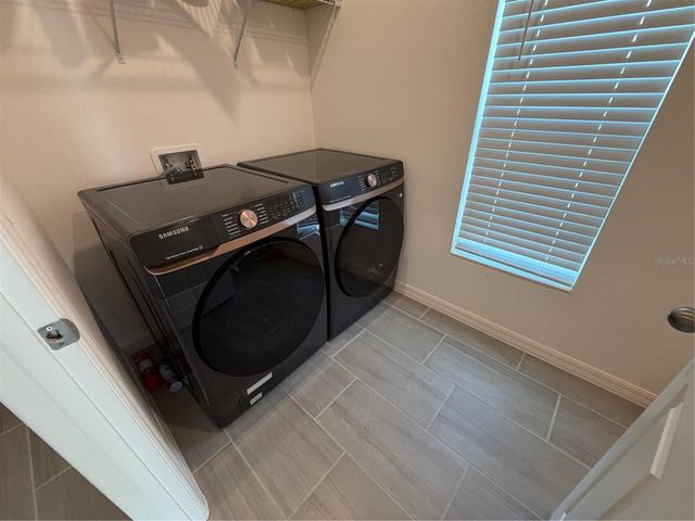 406 NORTH BOULEVARD E, Davenport, FL 33837