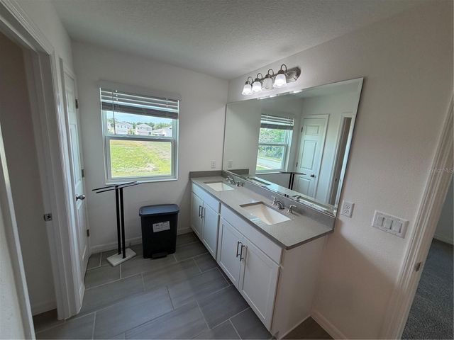 406 NORTH BOULEVARD E, Davenport, FL 33837