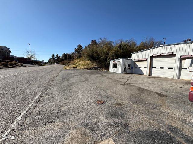 605 Northeast Trent Street, Norton, VA 24273