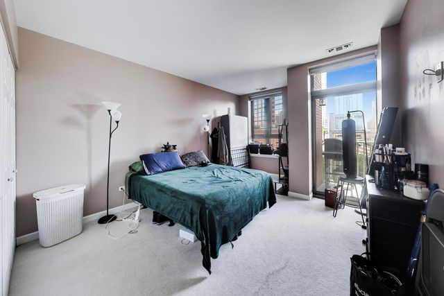 400 N CLINTON Street 507, Chicago, IL 60654