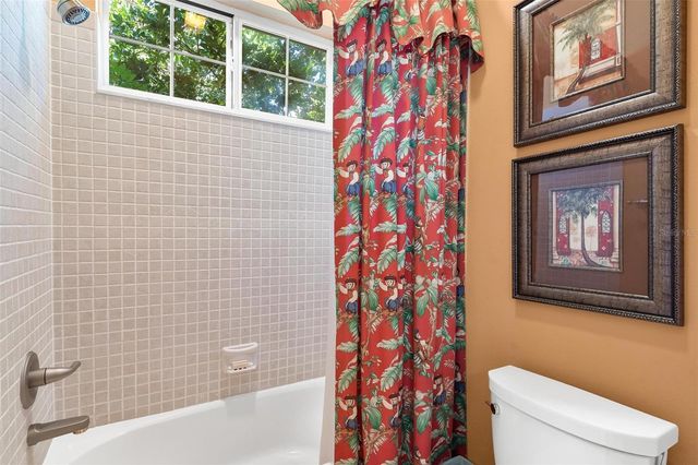 5903 SPINNAKER LOOP, Lady Lake, FL 32159