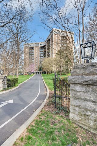 4215 Harding Pike Apt 303, Nashville, TN 37205