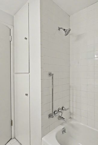 4215 Harding Pike Apt 303, Nashville, TN 37205