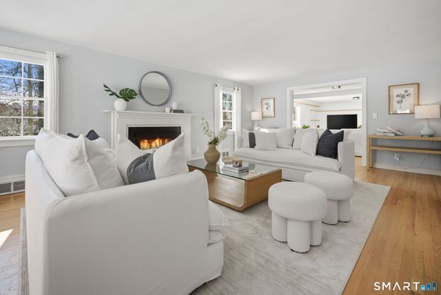 341 Crestwood Road, Fairfield, CT 06824