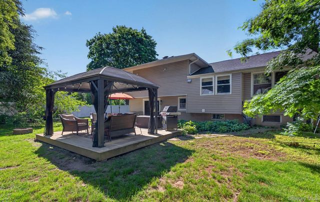 137 Ketay Drive S, East Northport, NY 11731