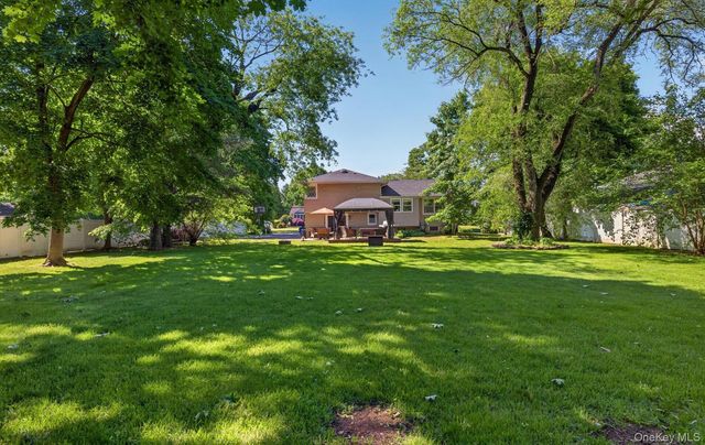 137 Ketay Drive S, East Northport, NY 11731