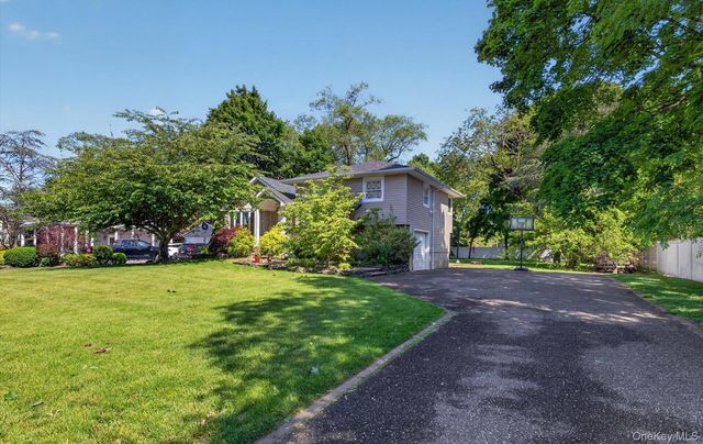 137 Ketay Drive S, East Northport, NY 11731